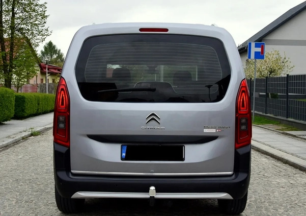 Citroen Berlingo cena 39700 przebieg: 229000, rok produkcji 2019 z Kielce małe 172